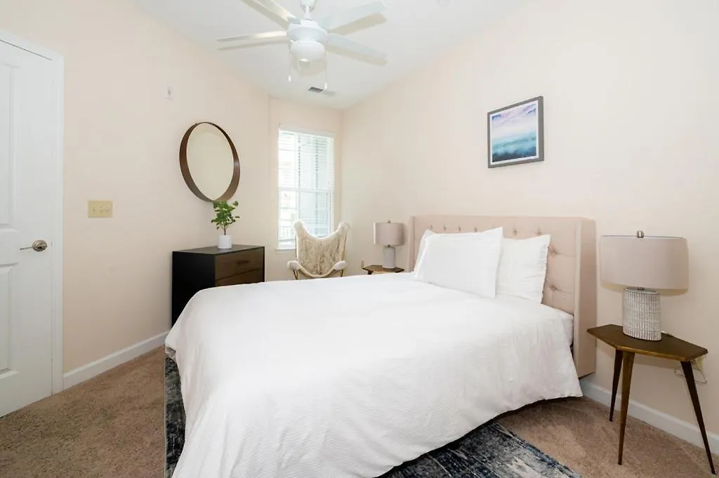 Beautiful 1Br W Balcony Gym Patio Areas Apartment Charlotte United States